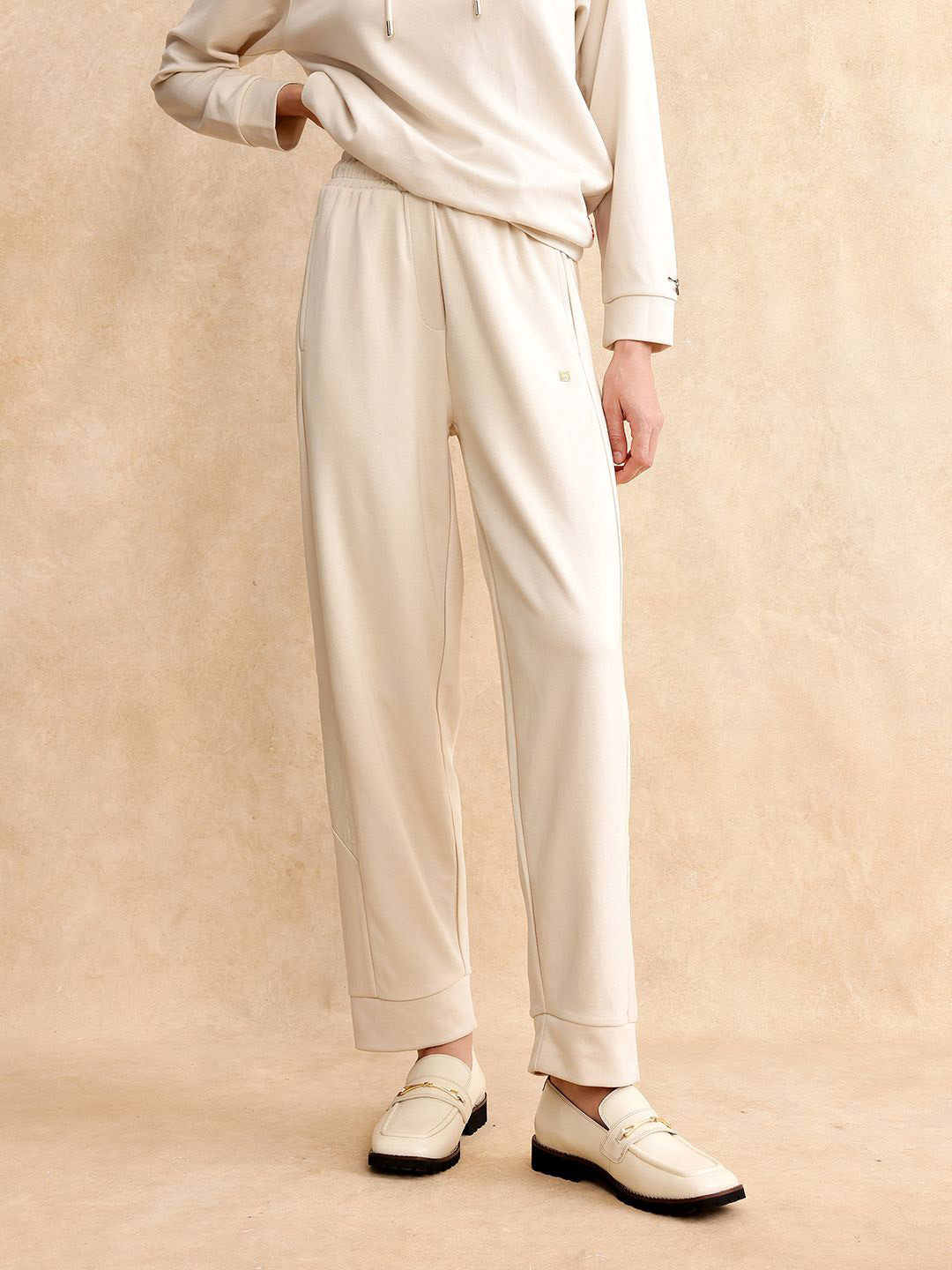

RAREISM Women Mid-Rise Track Pants, Off white