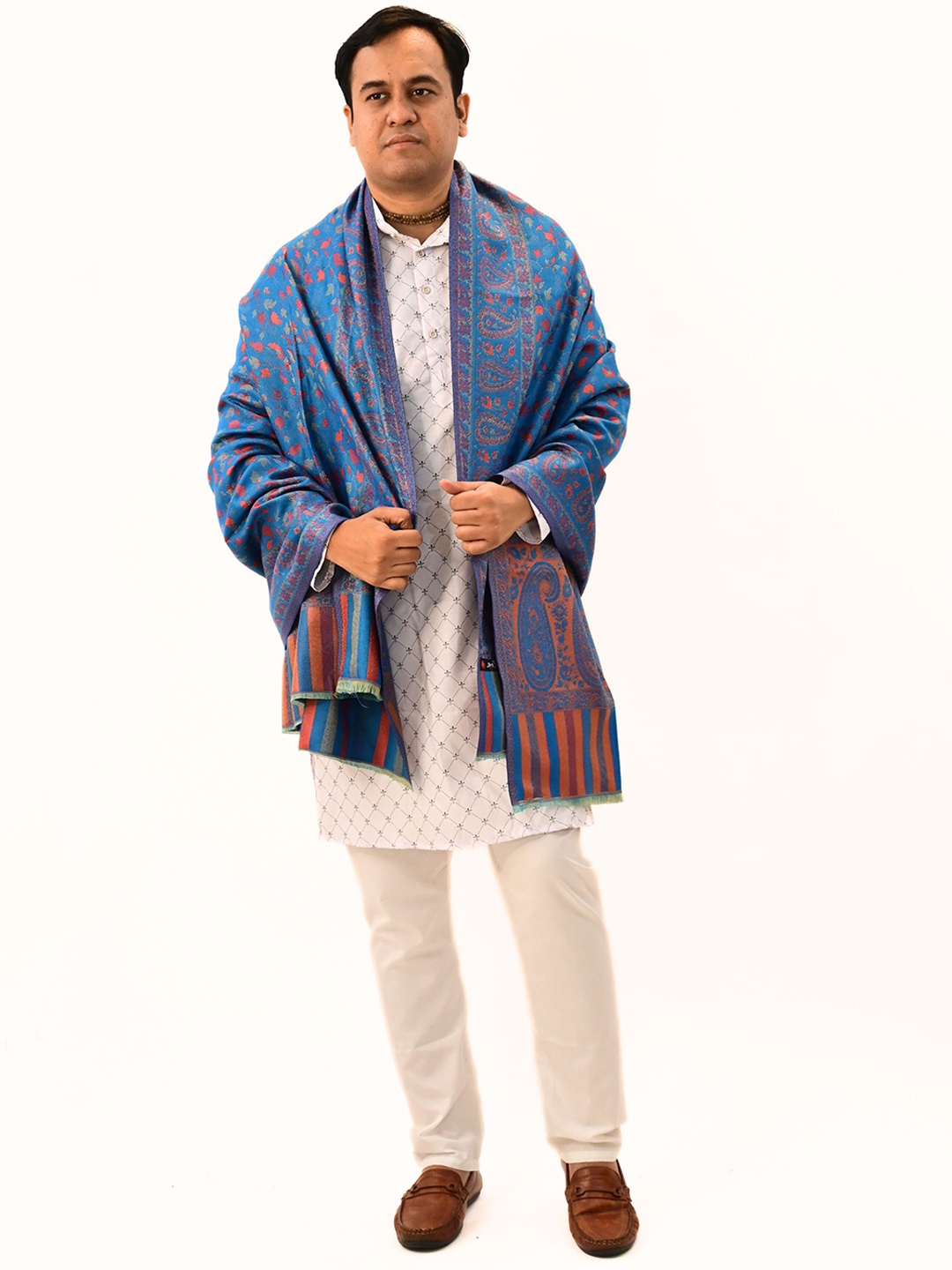 

Vrinde Men Floral Woven Design Woollen Shawl, Blue