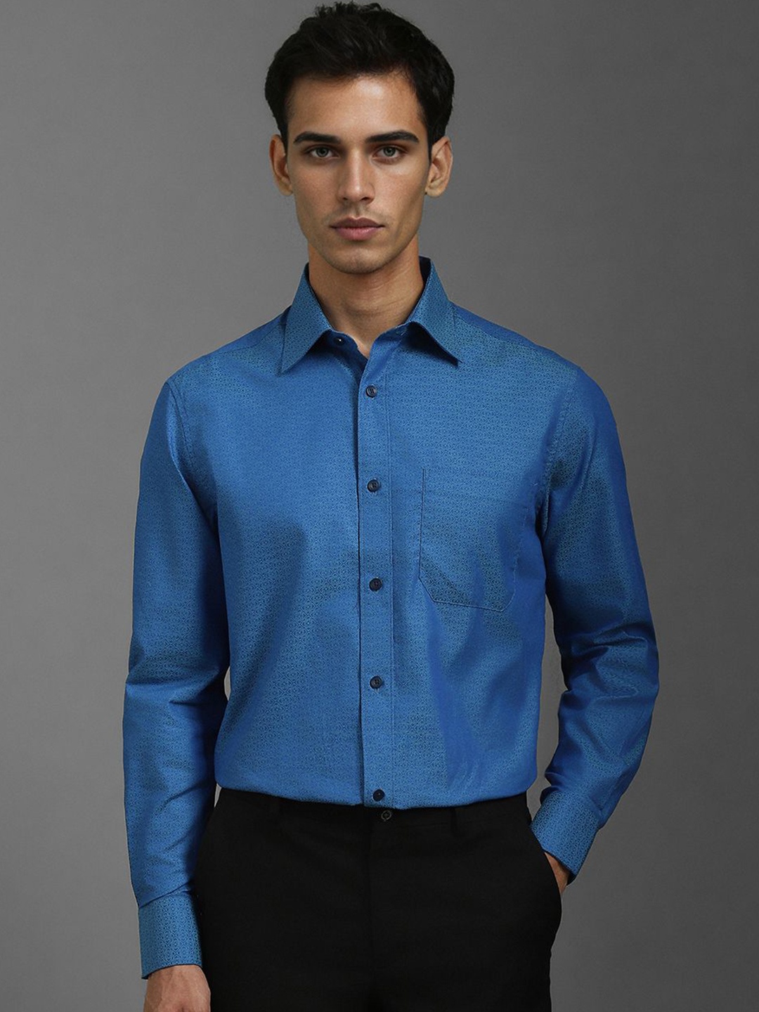 

Louis Philippe Men Classic Opaque Printed Formal Shirt, Blue