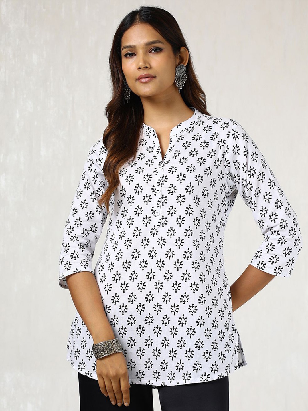 

Soch Women Ethnic Motifs Printed Cotton Mandarin Collar Tunic, White