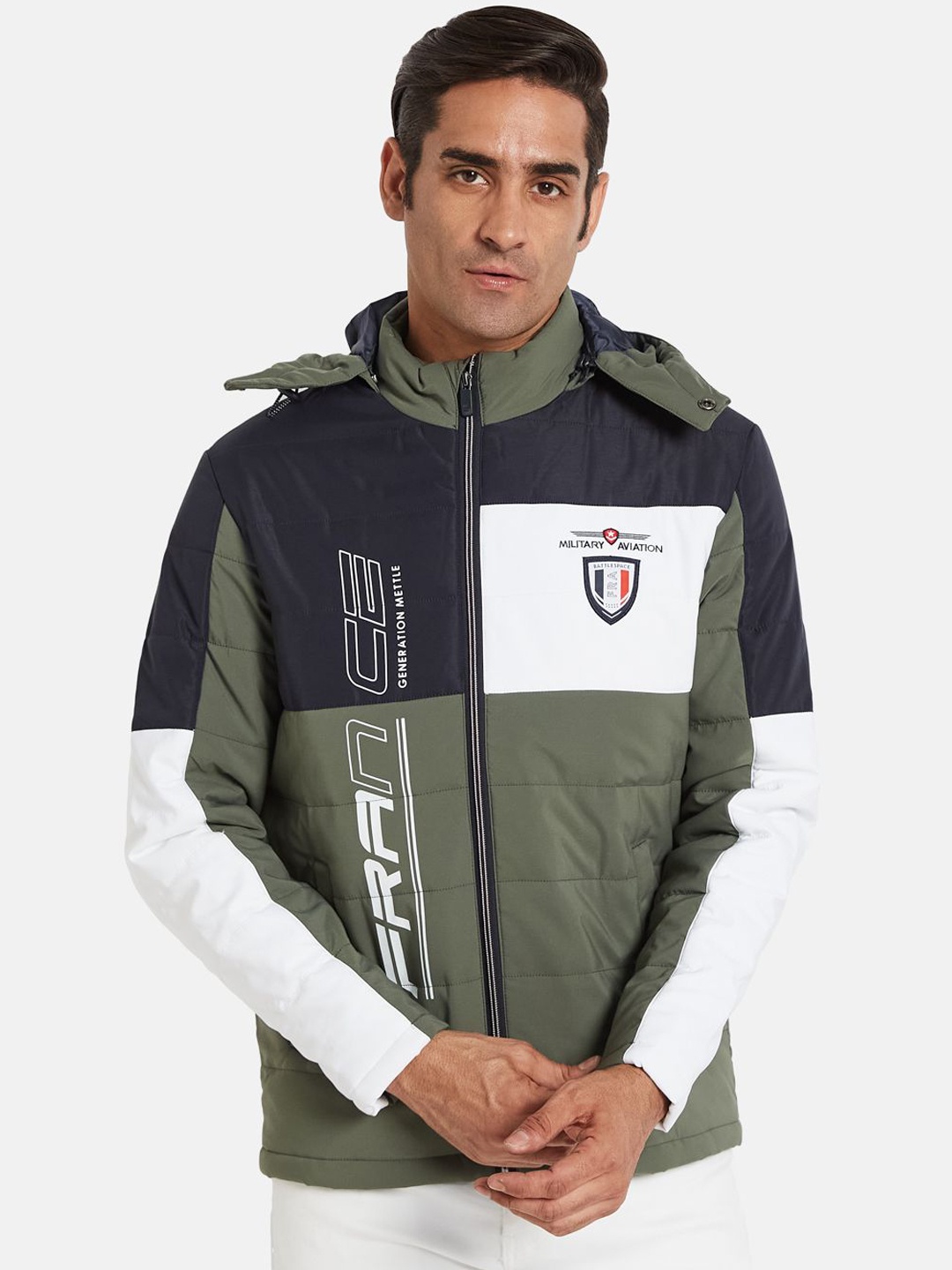 

METTLE Men Colourblocked Jacket, Olive