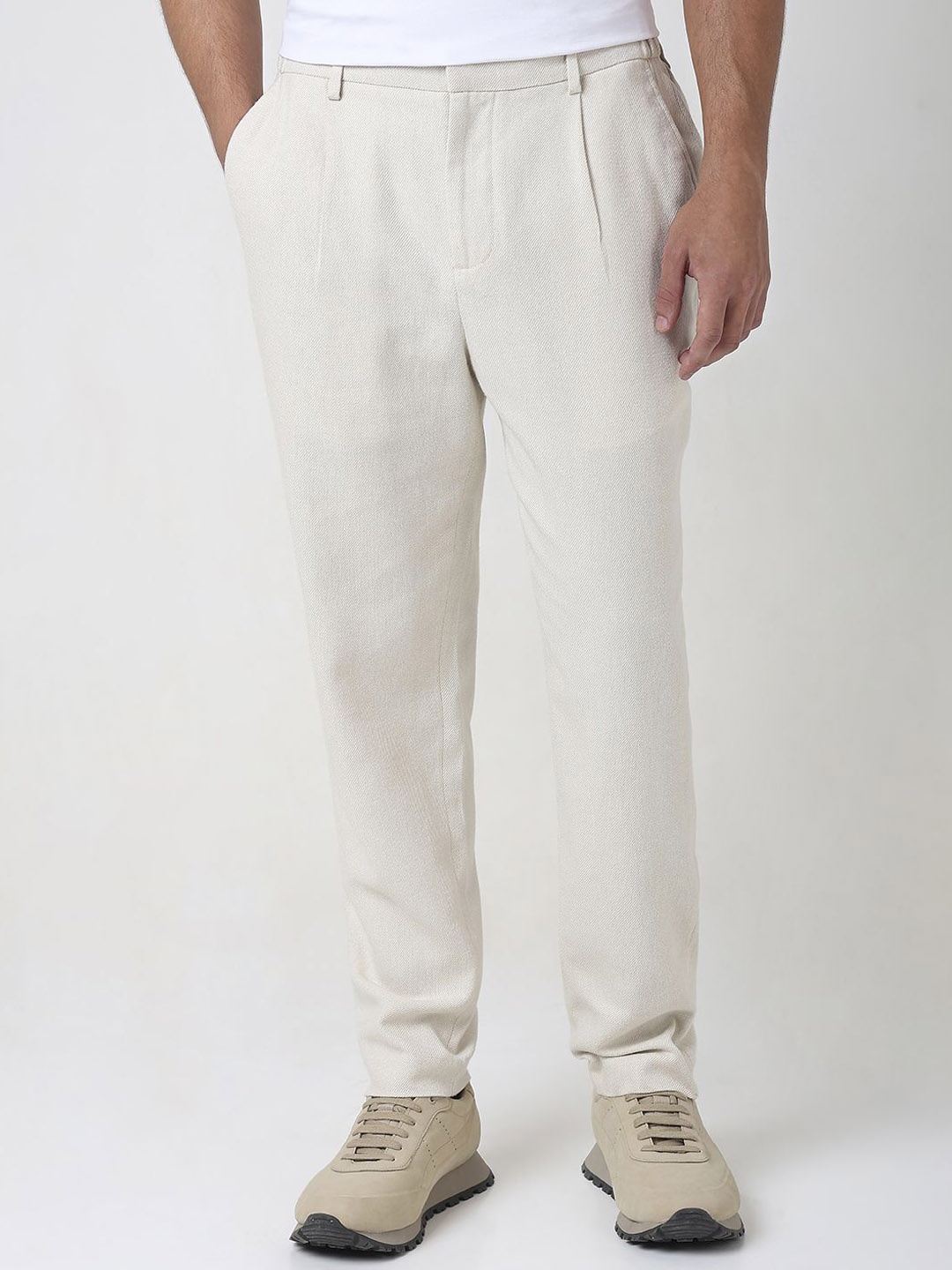 

Mufti Men Cotton Mid-Rise Tapered Fit Pleated Trouser, Beige