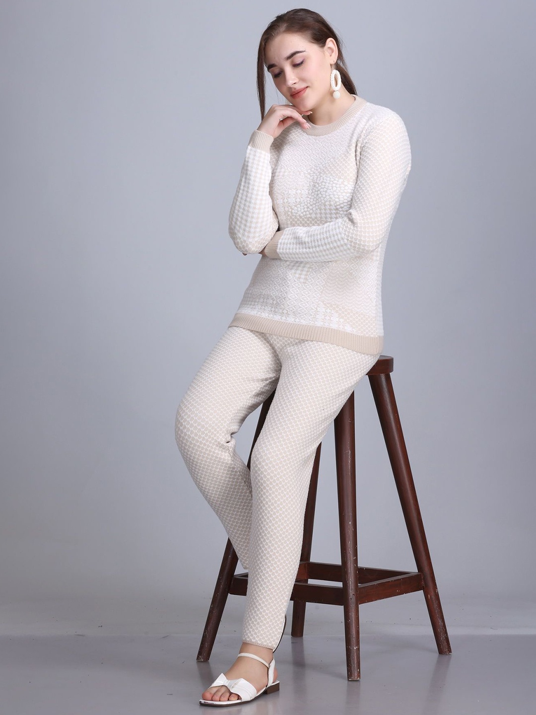 

MONTREX Woven Design Round Neck Long Sleeves Sweater With Trouser, White
