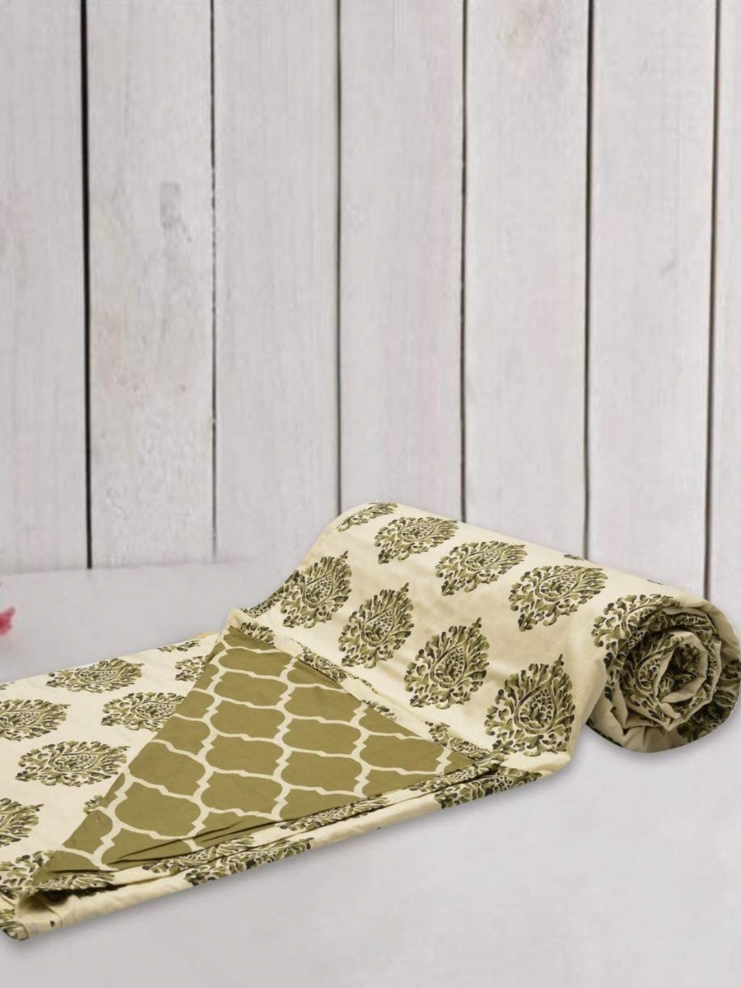 

Trance Home Linen Green & Beige Ethnic Motifs 150 GSM Single Bed Dohar