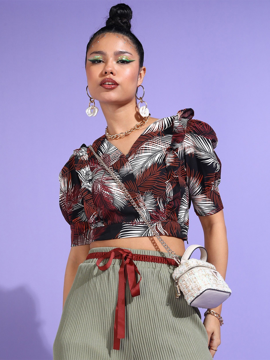 

SHECZZAR Printed Puff Sleeve Crop Top, White