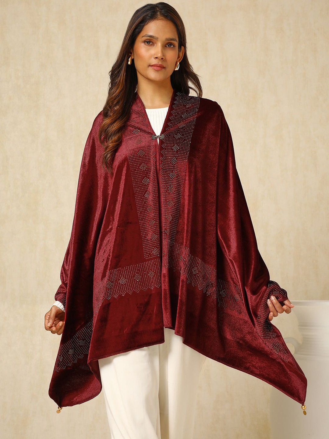 

Soch Floral Embellished Velvet Shawl, Maroon