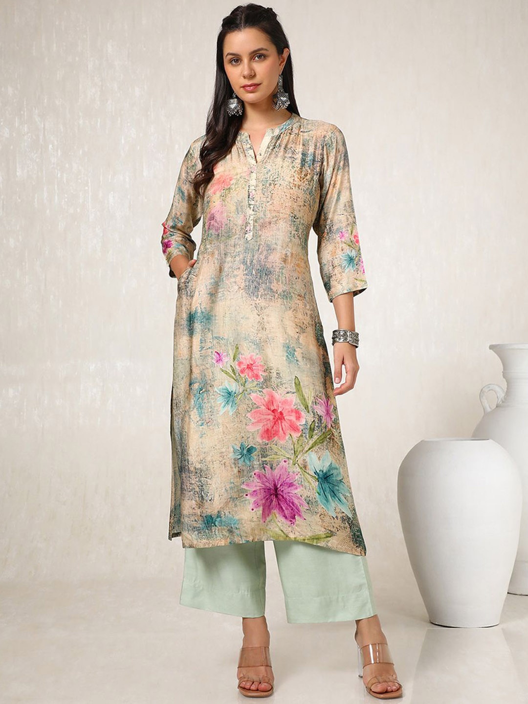 

Soch Floral Printed Mandarin Collar Straight Kurta, Beige