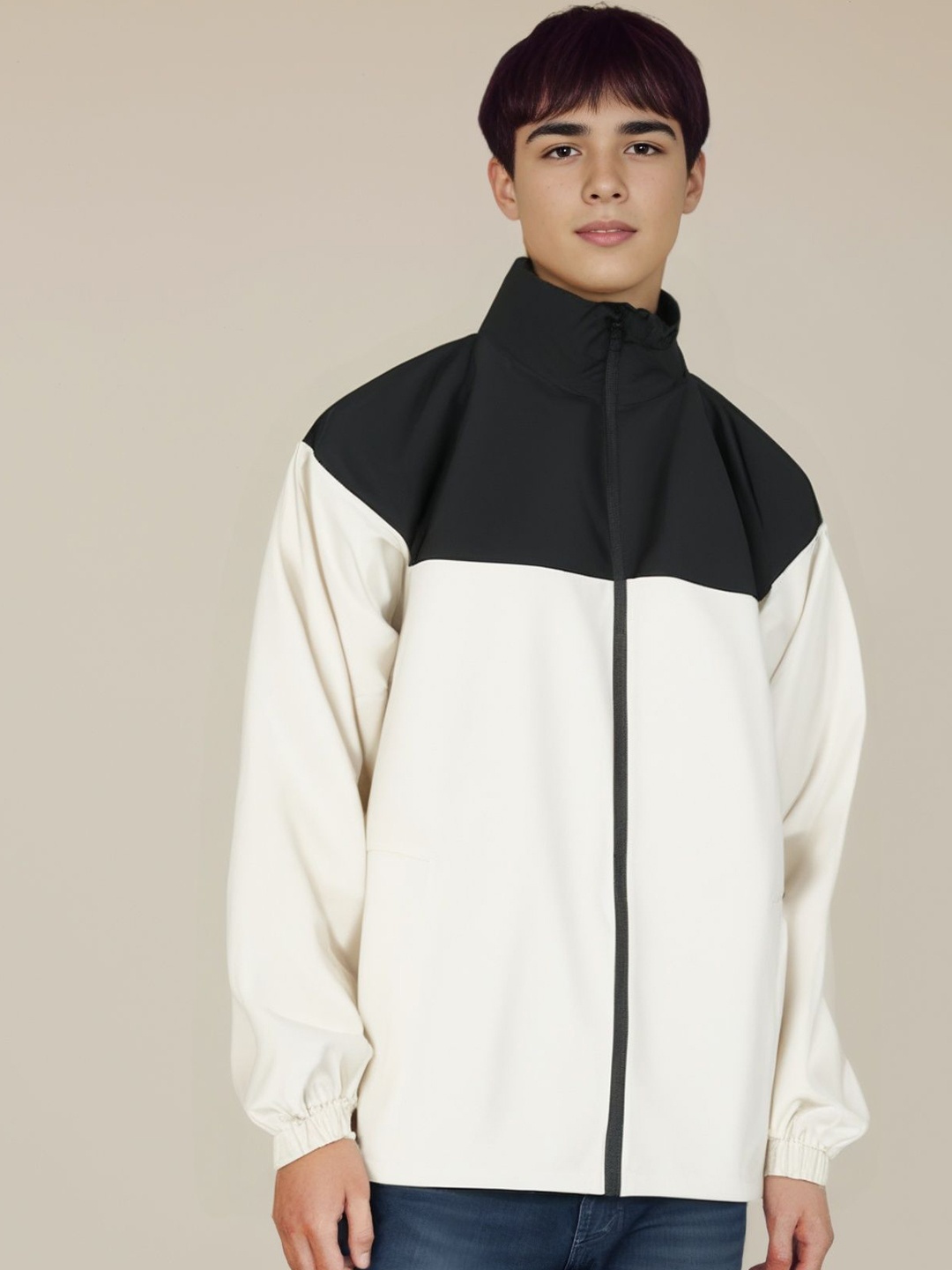

StyleCast x Revolte Men Colourblocked Lightweight Sporty Jacket, White