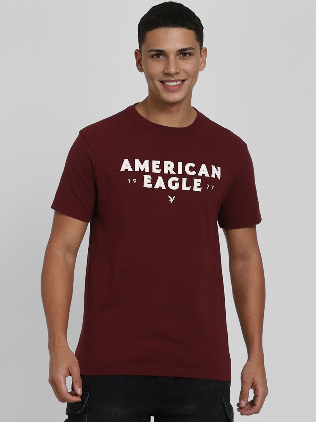 

AMERICAN EAGLE OUTFITTERS Brand Logo Printed T-shirt, Maroon