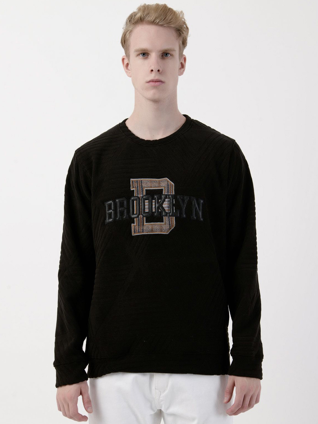 

Albion By CnM Men Printed Round Neck Long Sleeves Pullover Sweatshirt, Olive