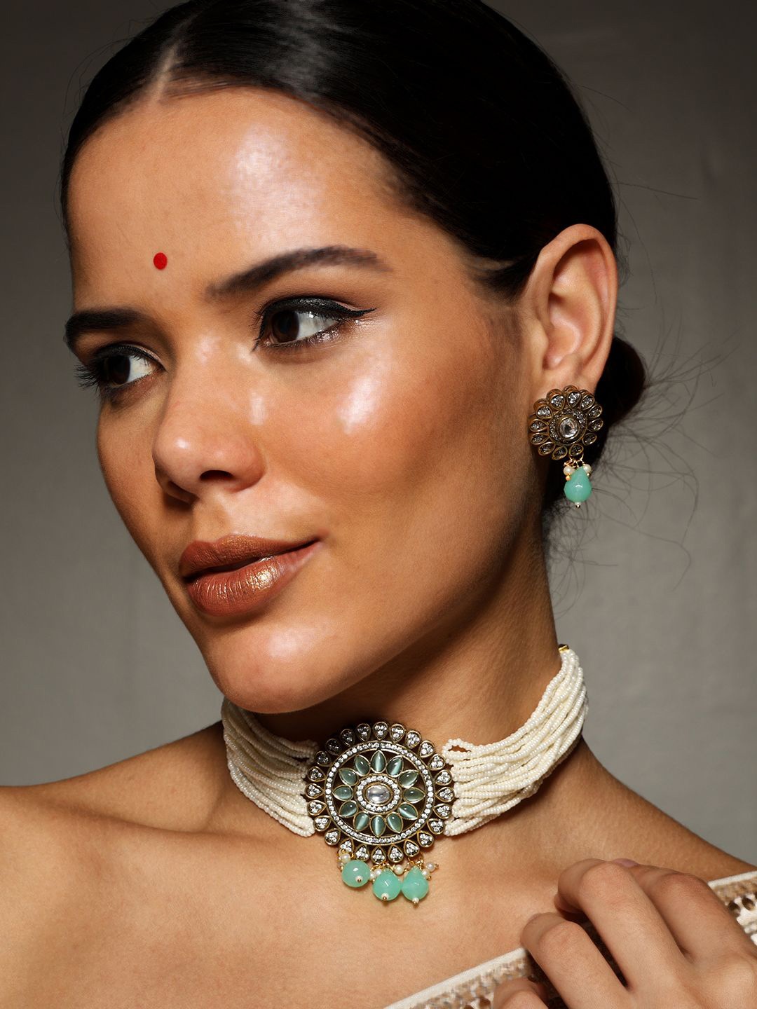 

PATOLA BY VJ Gold-Plated Stones-Studded & Beaded Jewellery Set