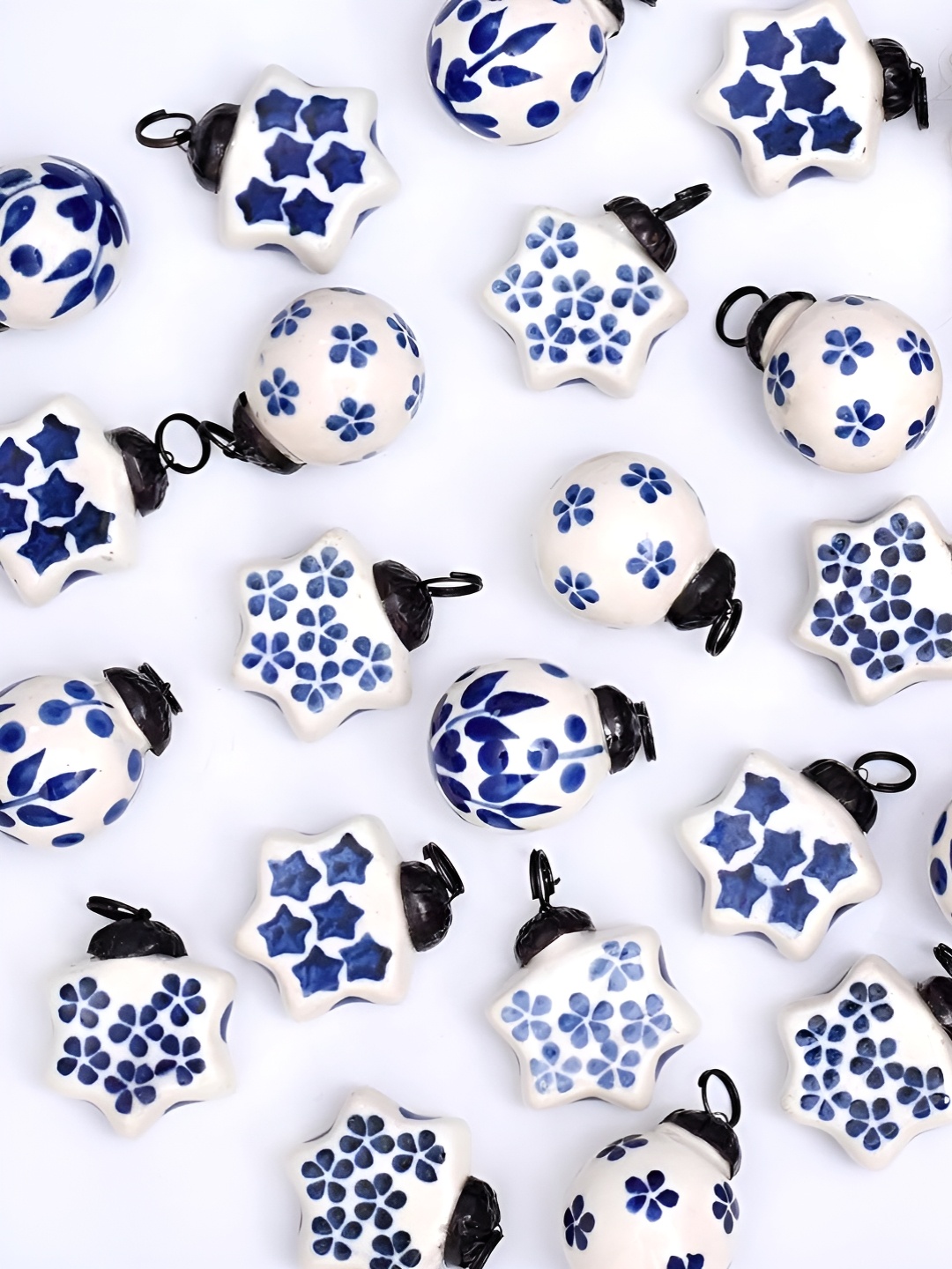 

Indianshelf 25-Pcs White & Blue Printed Ceramic Christmas Ornaments