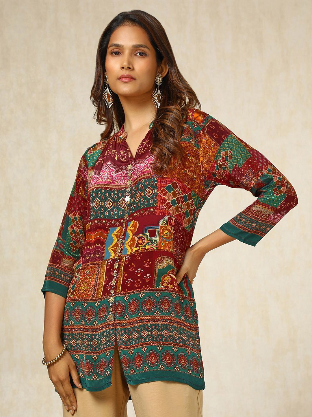 

Soch Women Mandarin Collar Printed Ethnic Tunic, Maroon