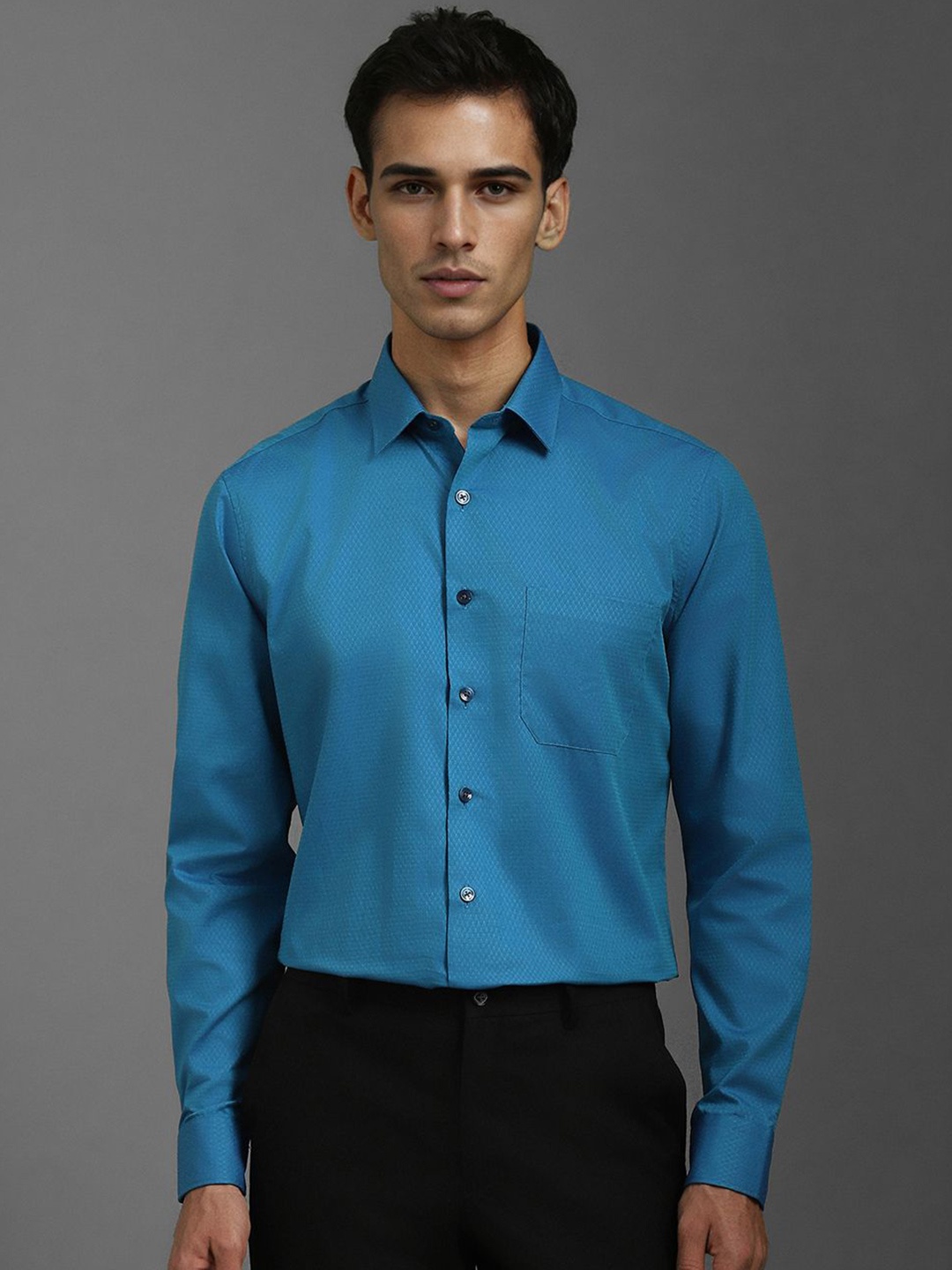 

Louis Philippe Men Slim Fit Opaque Formal Shirt, Blue