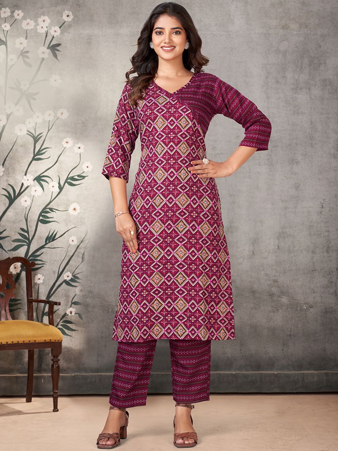 

KALINI Ethnic Motifs Printed Kurta with Palazzos, Maroon