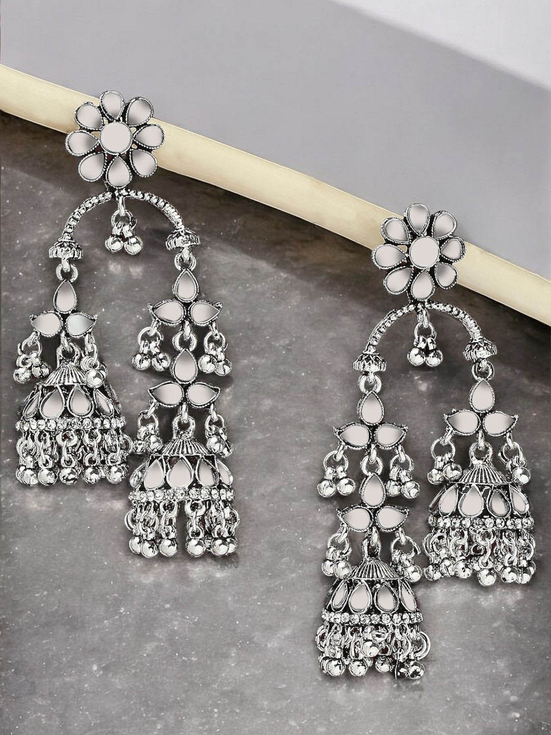 

Sangria Oxidised Kundan Studded Earrings, Silver