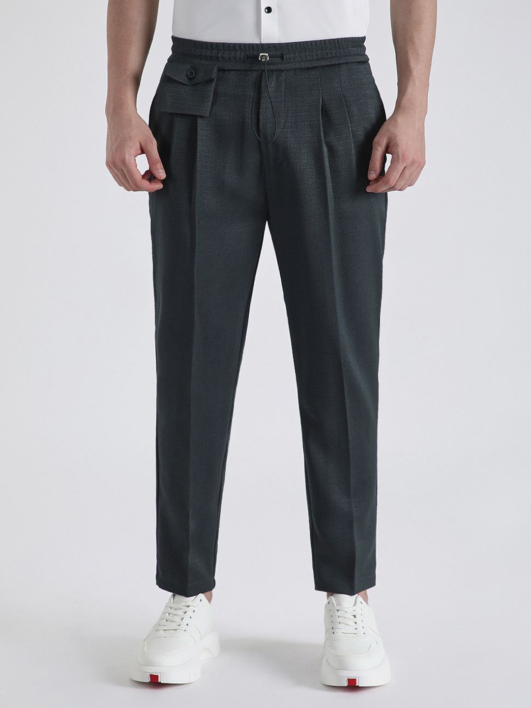 

Banana Club Men Relaxed Pleated Korean Trousers, Black