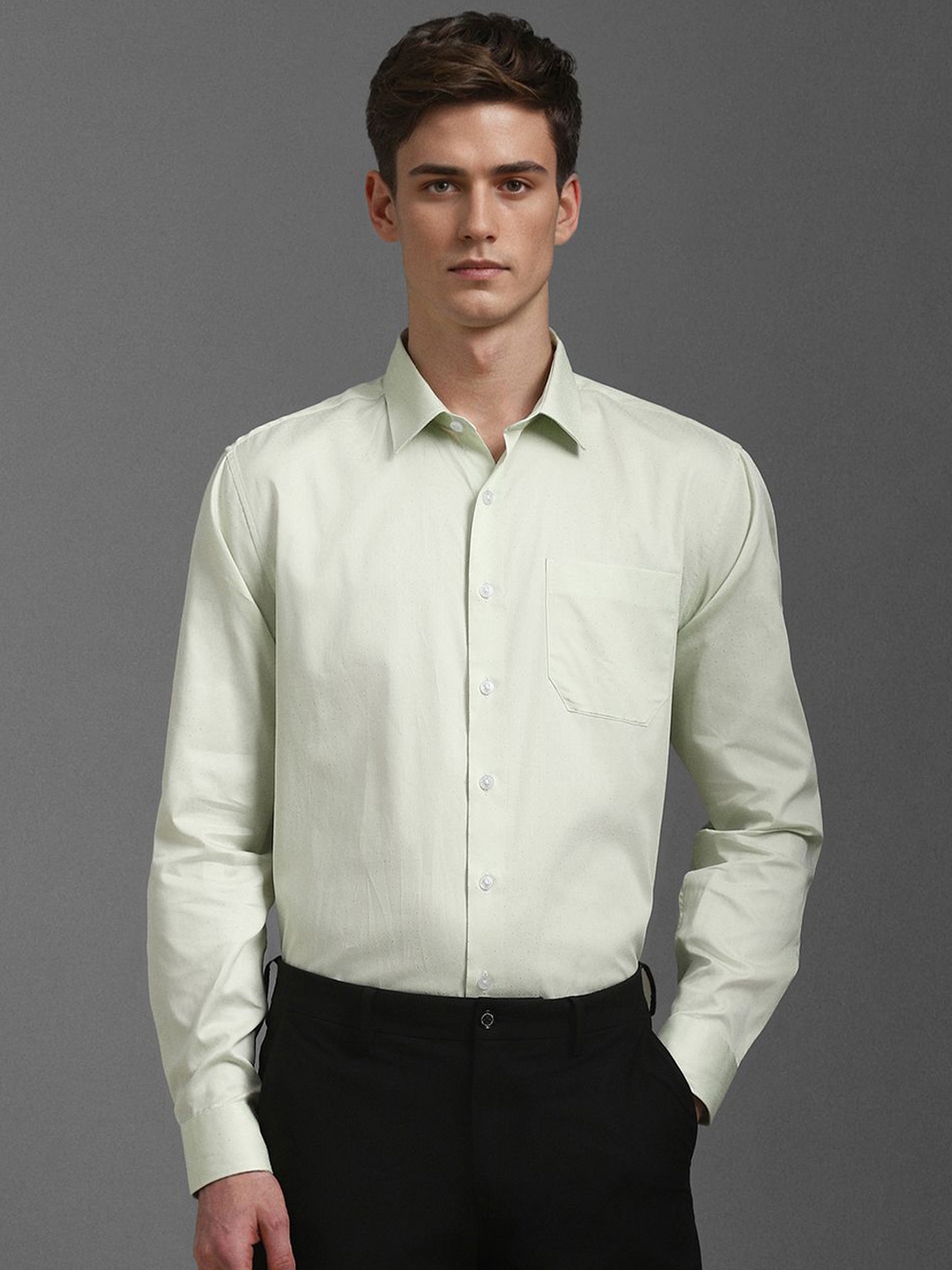 

Louis Philippe Men Slim Fit Pure Cotton Formal Shirt, Green