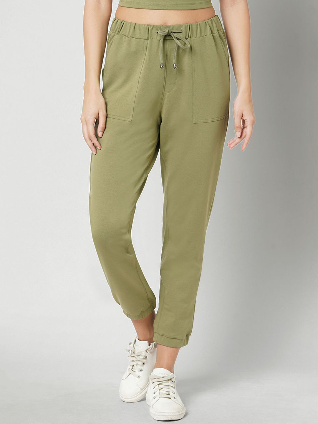 

Kraus Jeans Women Loose Fit High-Rise Trousers, Olive