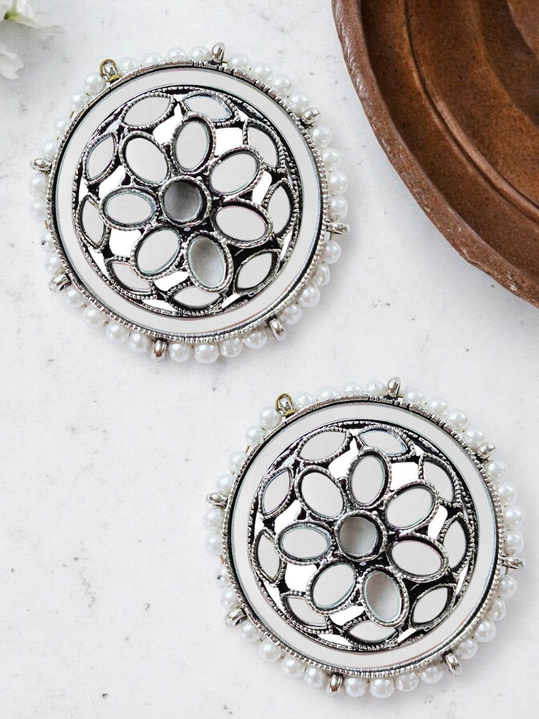 

Sangria Kundan Studded & Floral Shaped Earrings, Silver