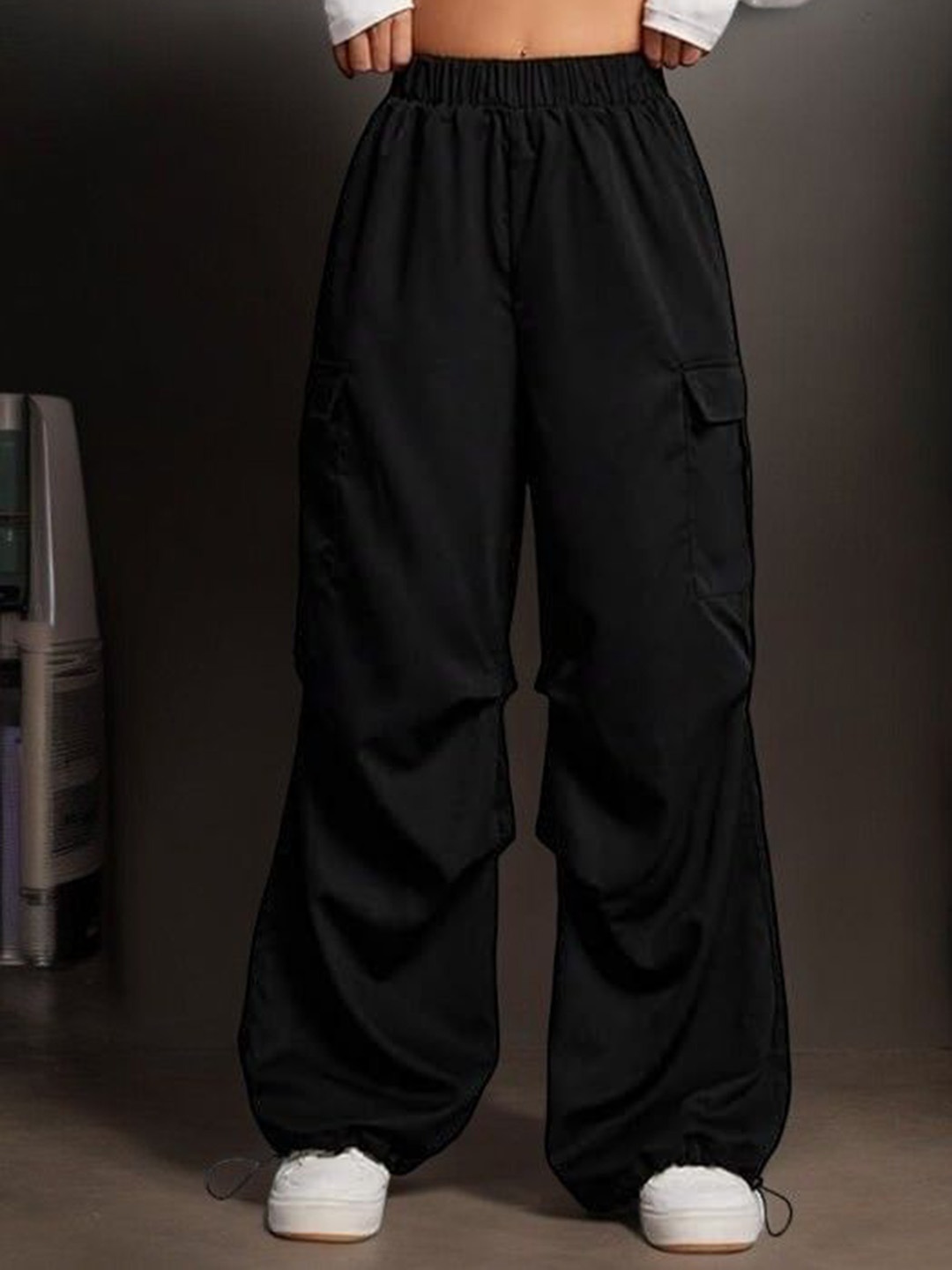 

TABADTOD Women Relaxed Loose Fit Mid-Rise Trousers, Black