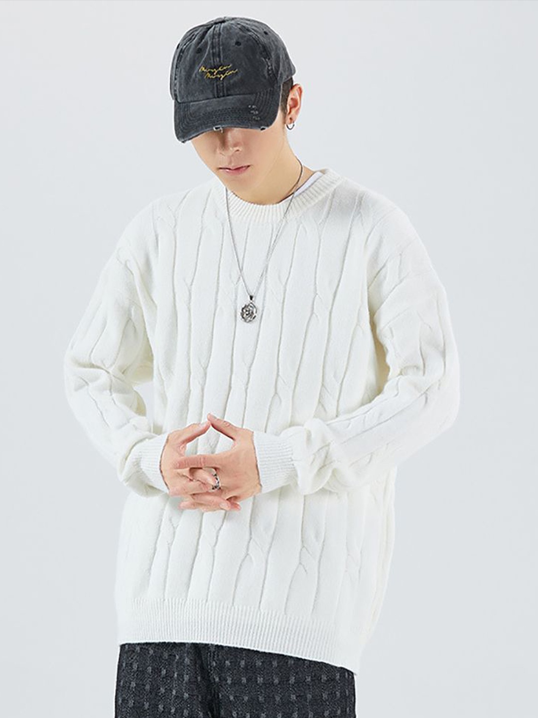 

StyleCast x Revolte Men Cable Knit Longline Pullover, White