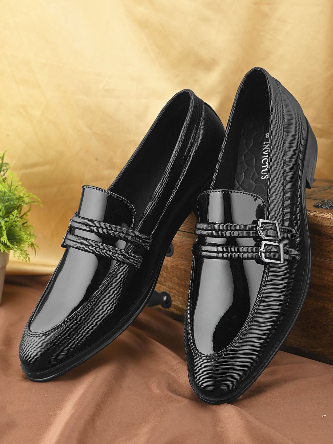 

INVICTUS Men Round Toe Formal Shoes Loafers, Black