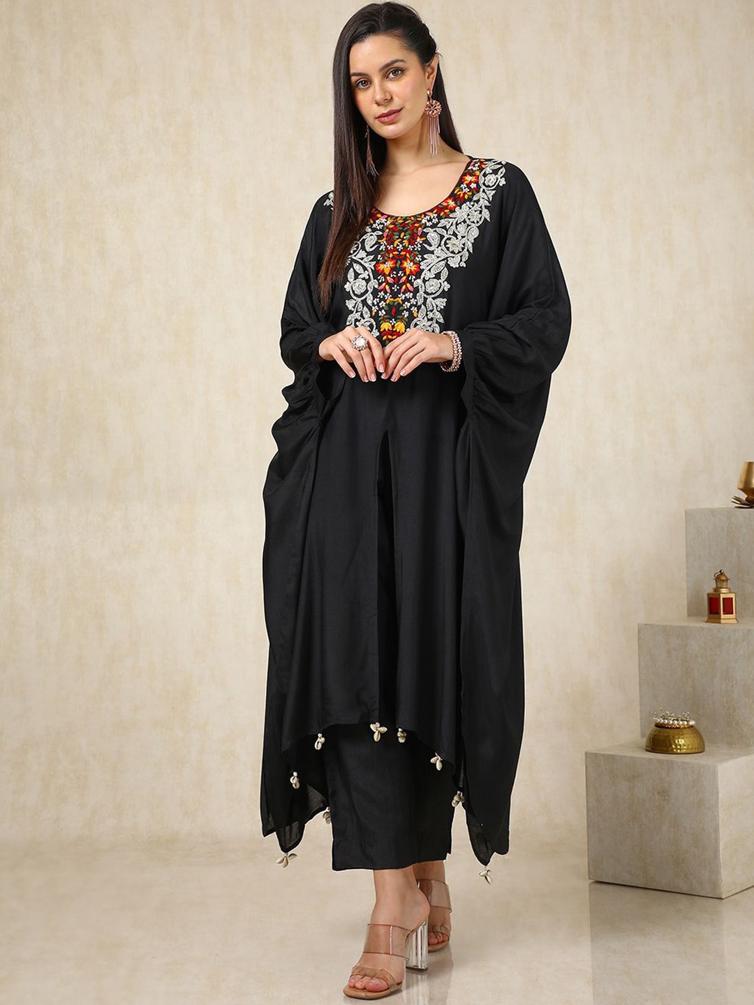 

Soch Women Floral Embroidered Regular Sequinned Kurta with Trousers, Black