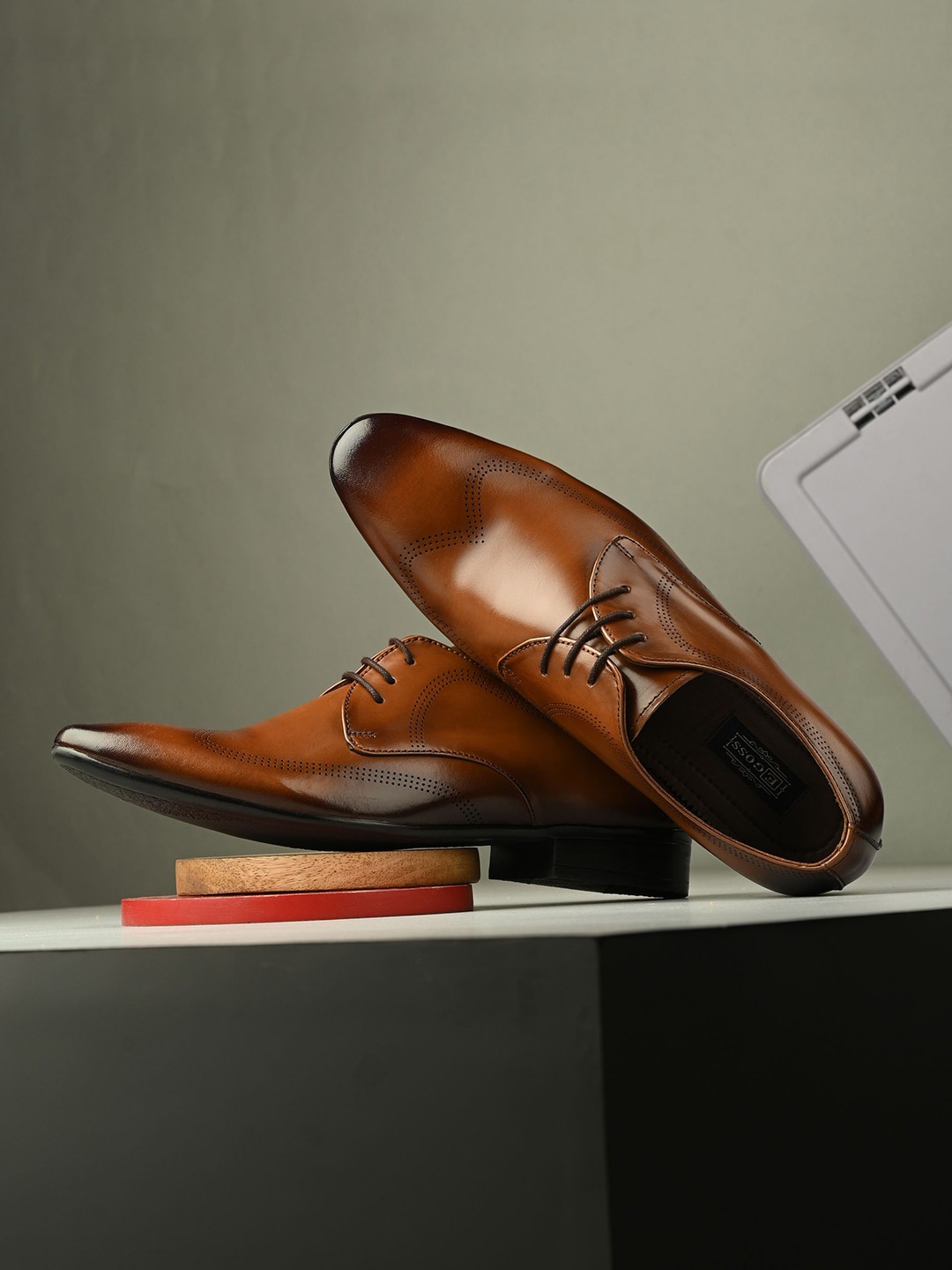 

Egoss Men Round Toe Genuine Leather Formal Brogues, Tan
