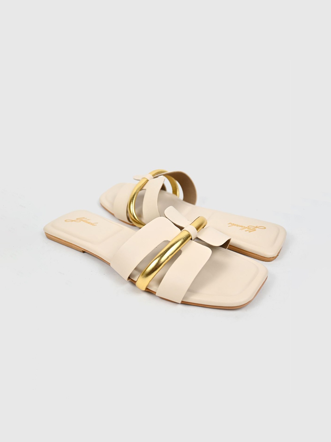 

yellowsoles Women Embellished Open Toe Flats, Cream