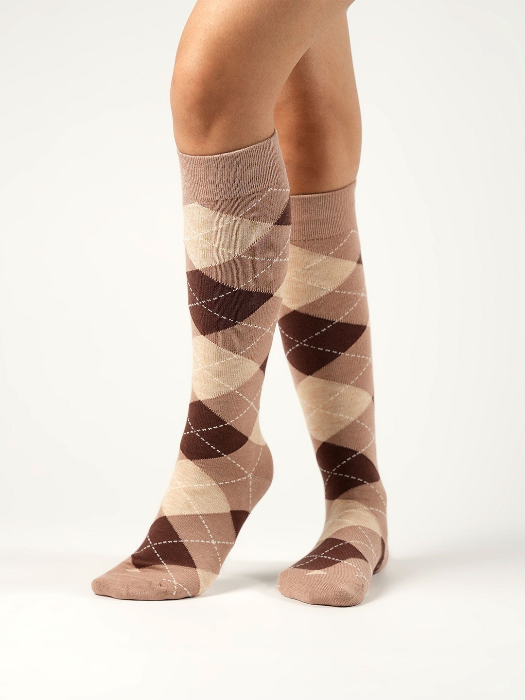 

Theater Women Checked Calf-Length Socks, Cream