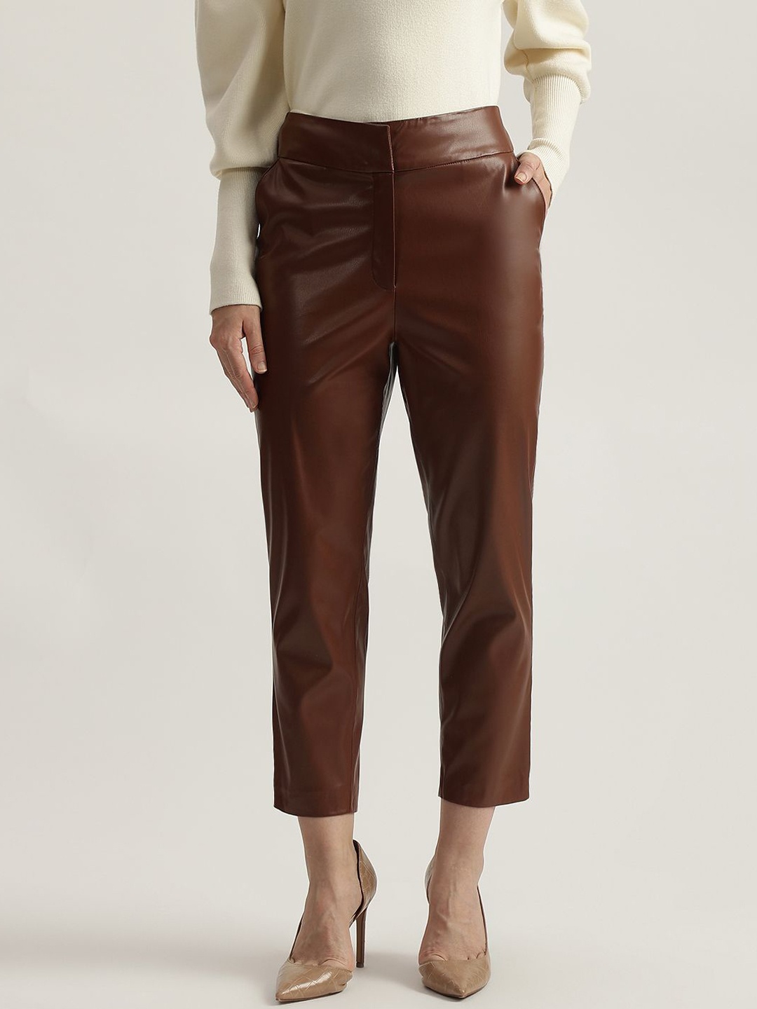 

Iconic Women Regular Fit High-Rise Trousers, Brown
