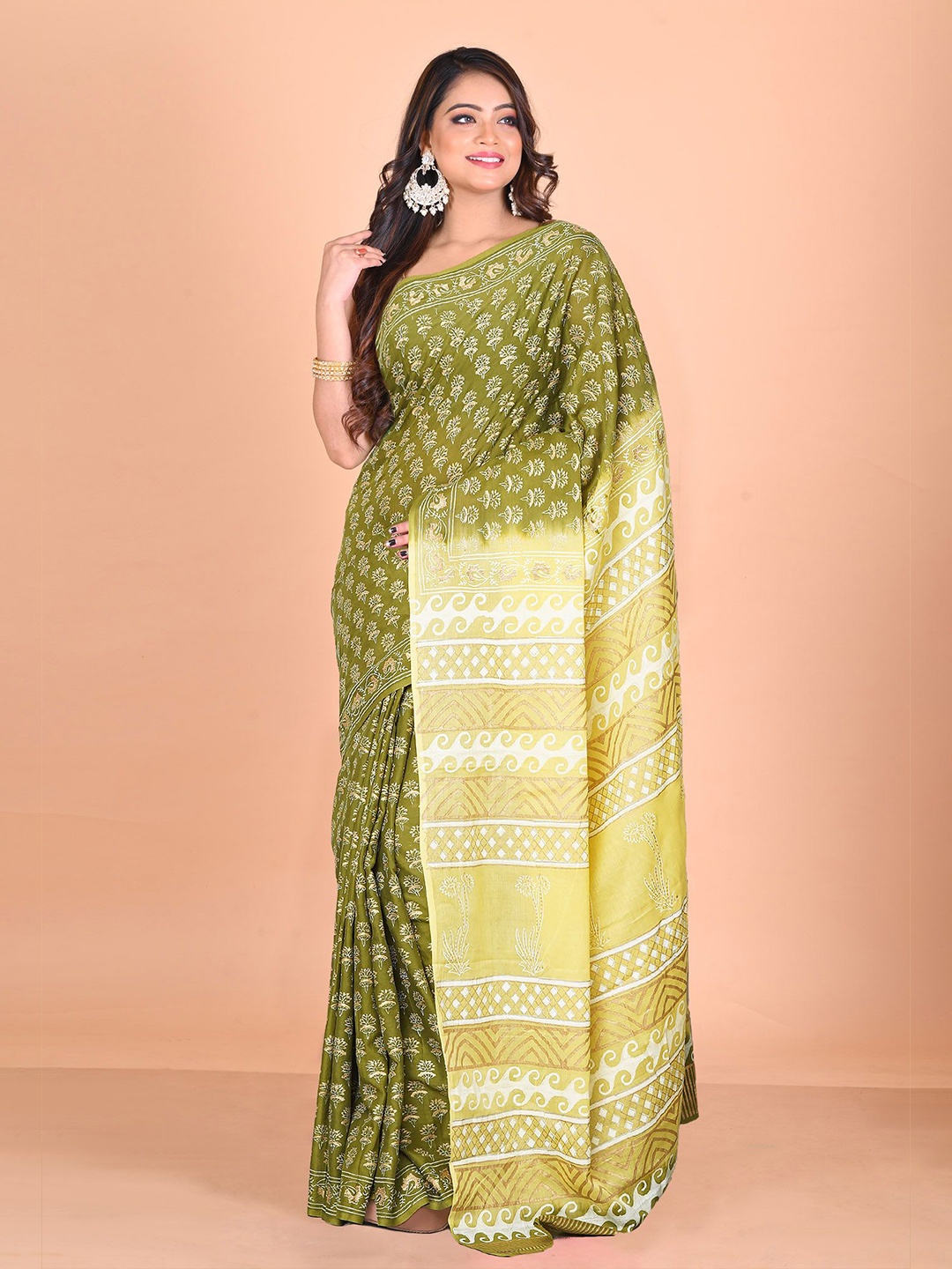 

Unnati Silks Floral Pure Cotton Handloom Block Print Saree, Green