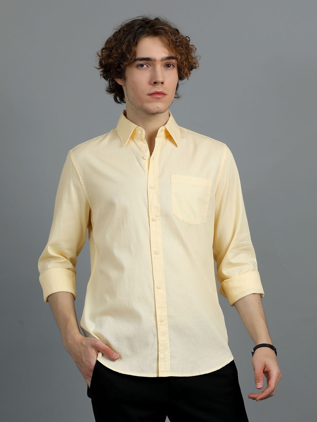

SILISOUL Men Classic Spread Collar Solid Cotton Casual Shirt, Beige
