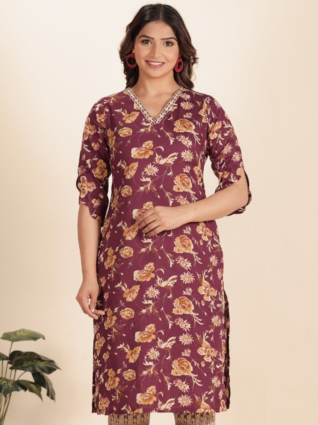 

Aramya Floral Printed Cotton Straight Kurta, Purple