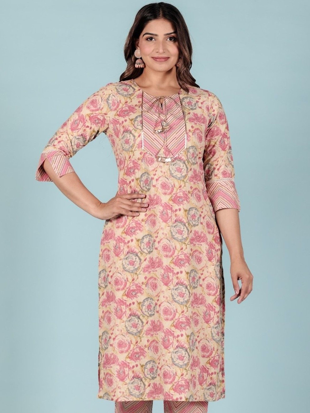 

Aramya Floral Printed Straight Kurta, Pink