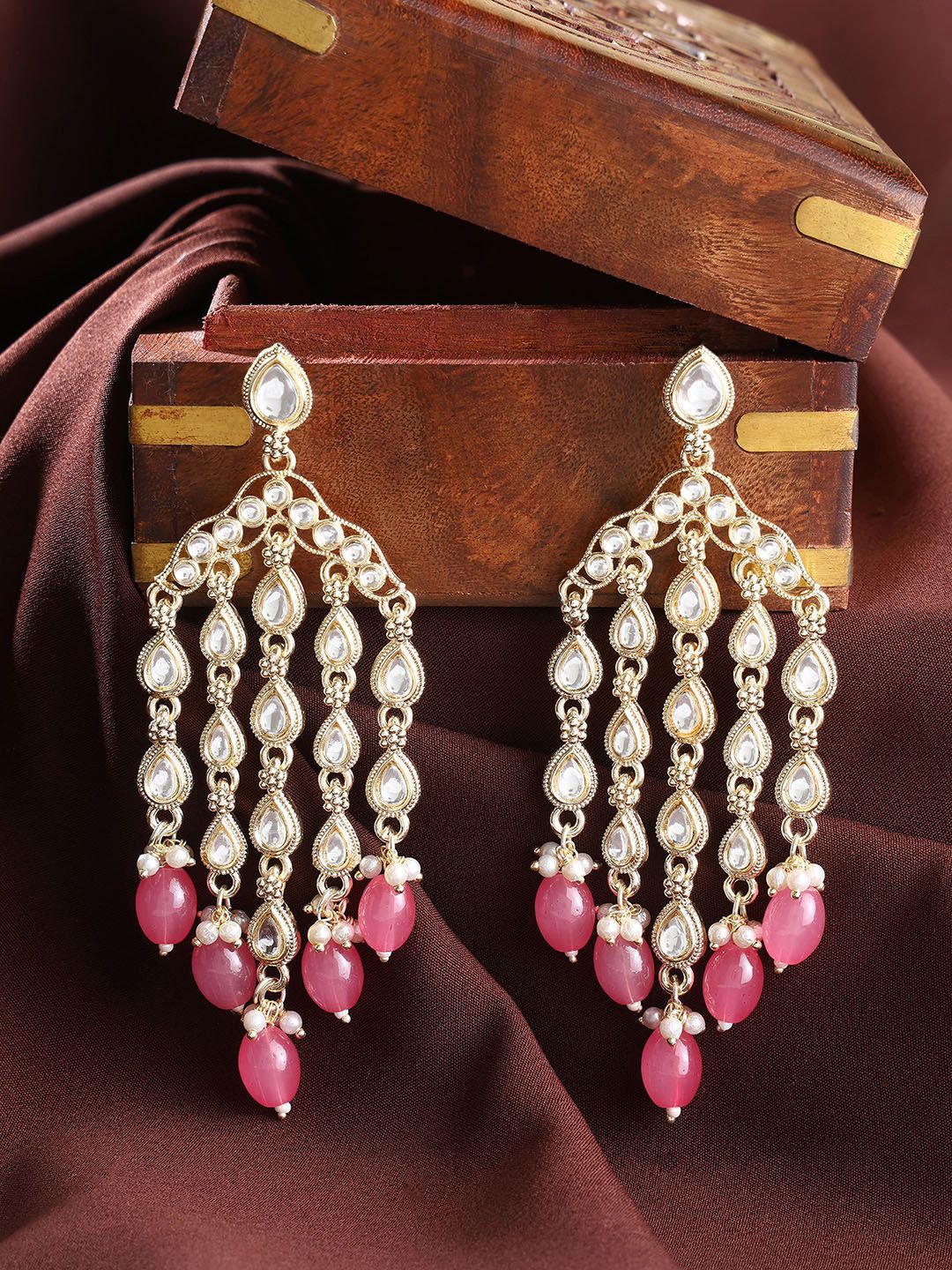 

Priyaasi Gold-Plated Kundan Stone Studded & Pearls Beaded Teardrop Shaped Drop Earrings