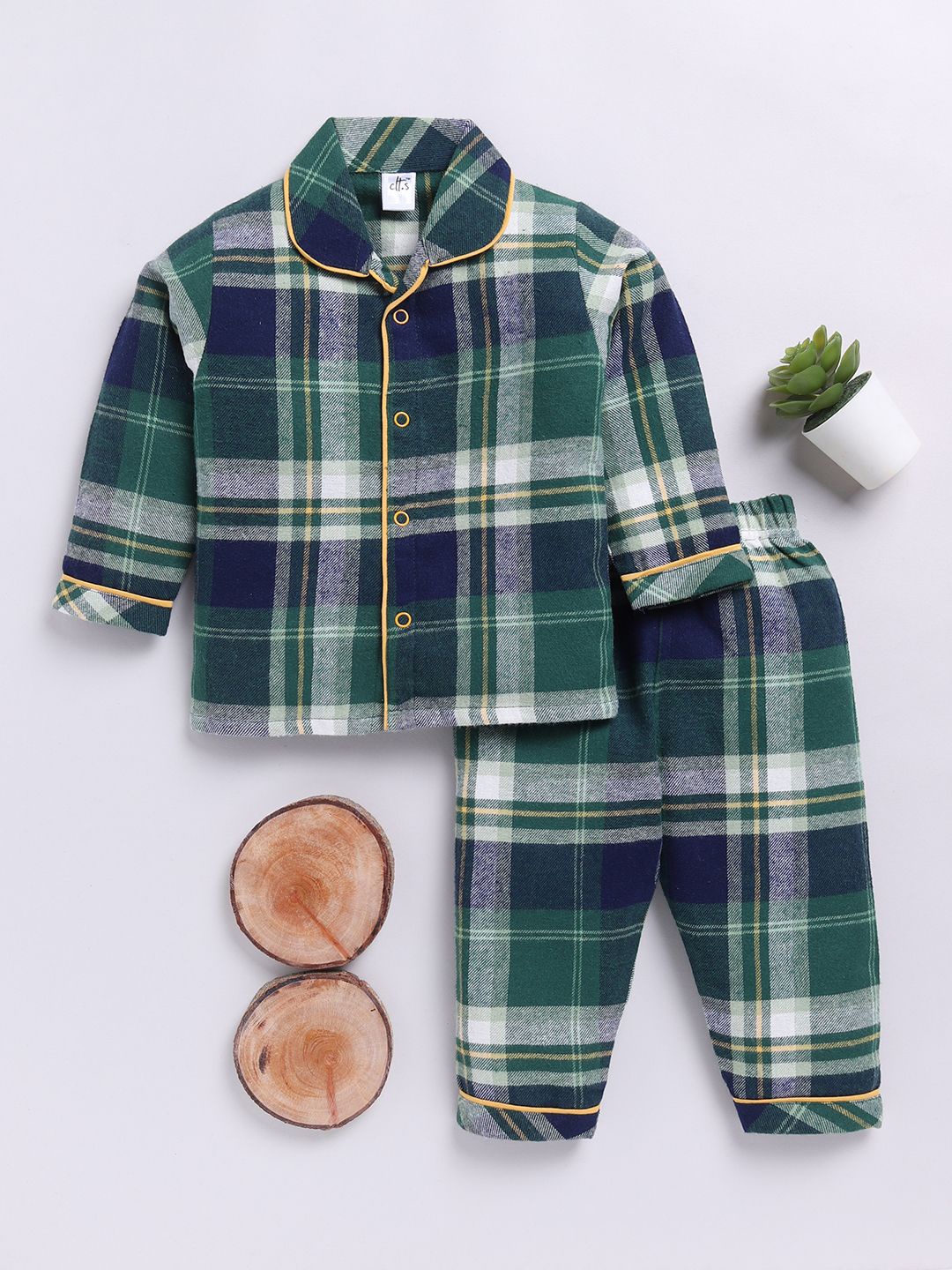 

Clt.s Unisex Kids Checked Night suit, Green