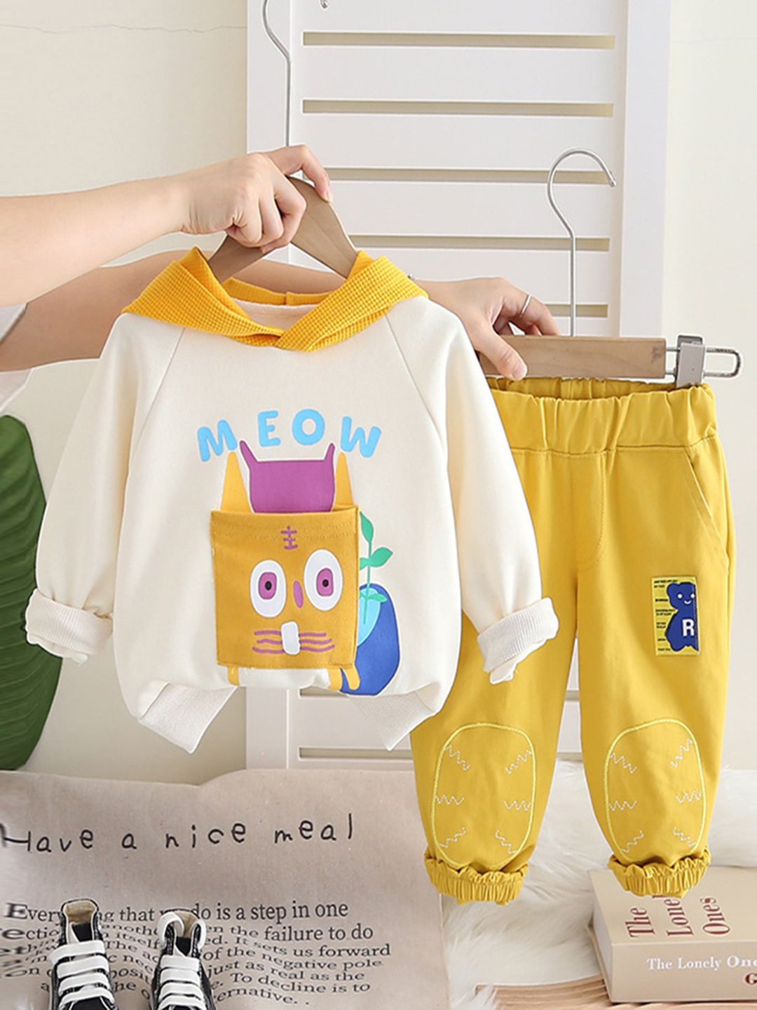 

INCLUD Boys Trousers, Off white