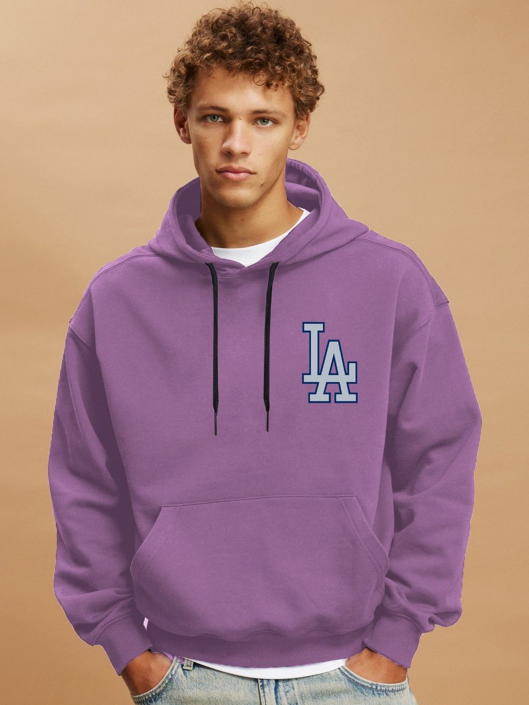 

CLAFOUTIS Men Typography Printed Hooded Pockets Boxy T-shirt, Lavender