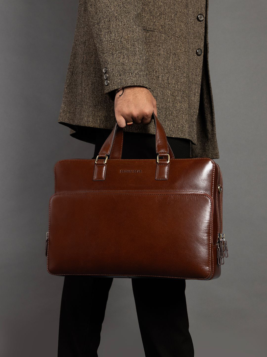 

BROWN BEAR Unisex Leather Laptop Bag