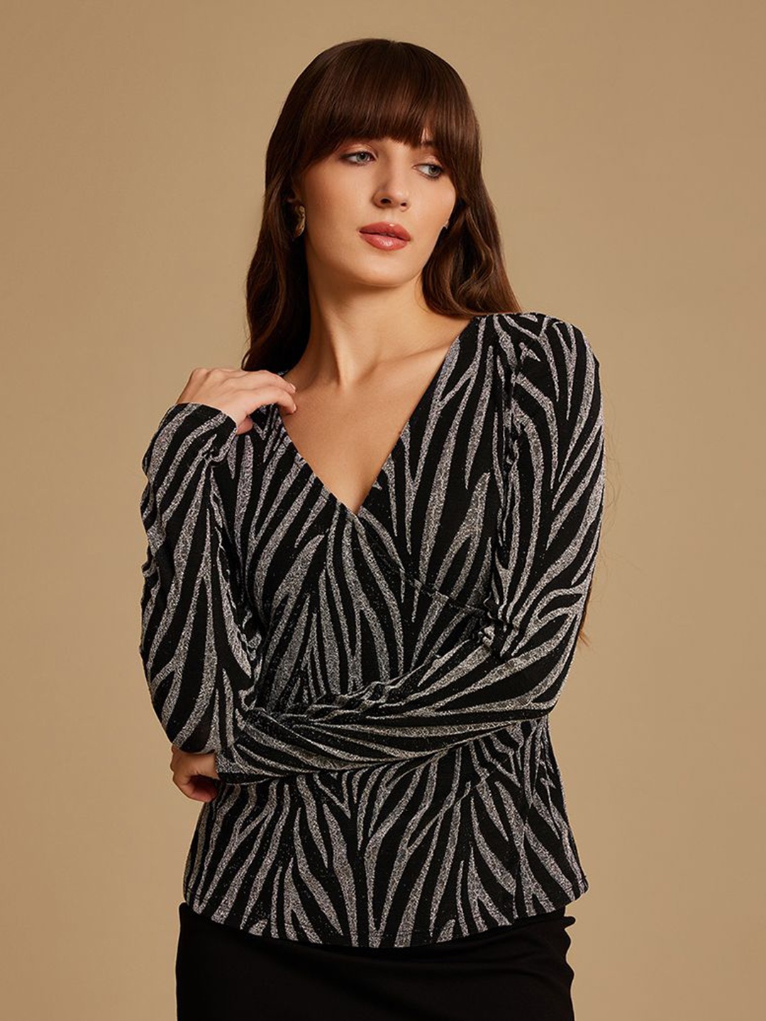 

Kazo Women Textured Wrap Top, Black