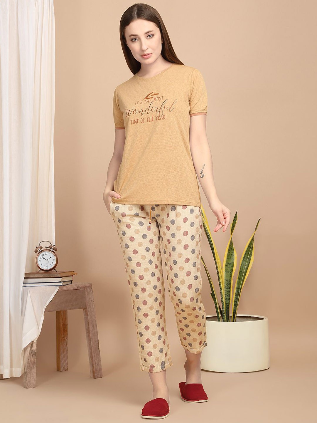 

Sweet Dreams Women Printed Round Neck Night suit, Brown