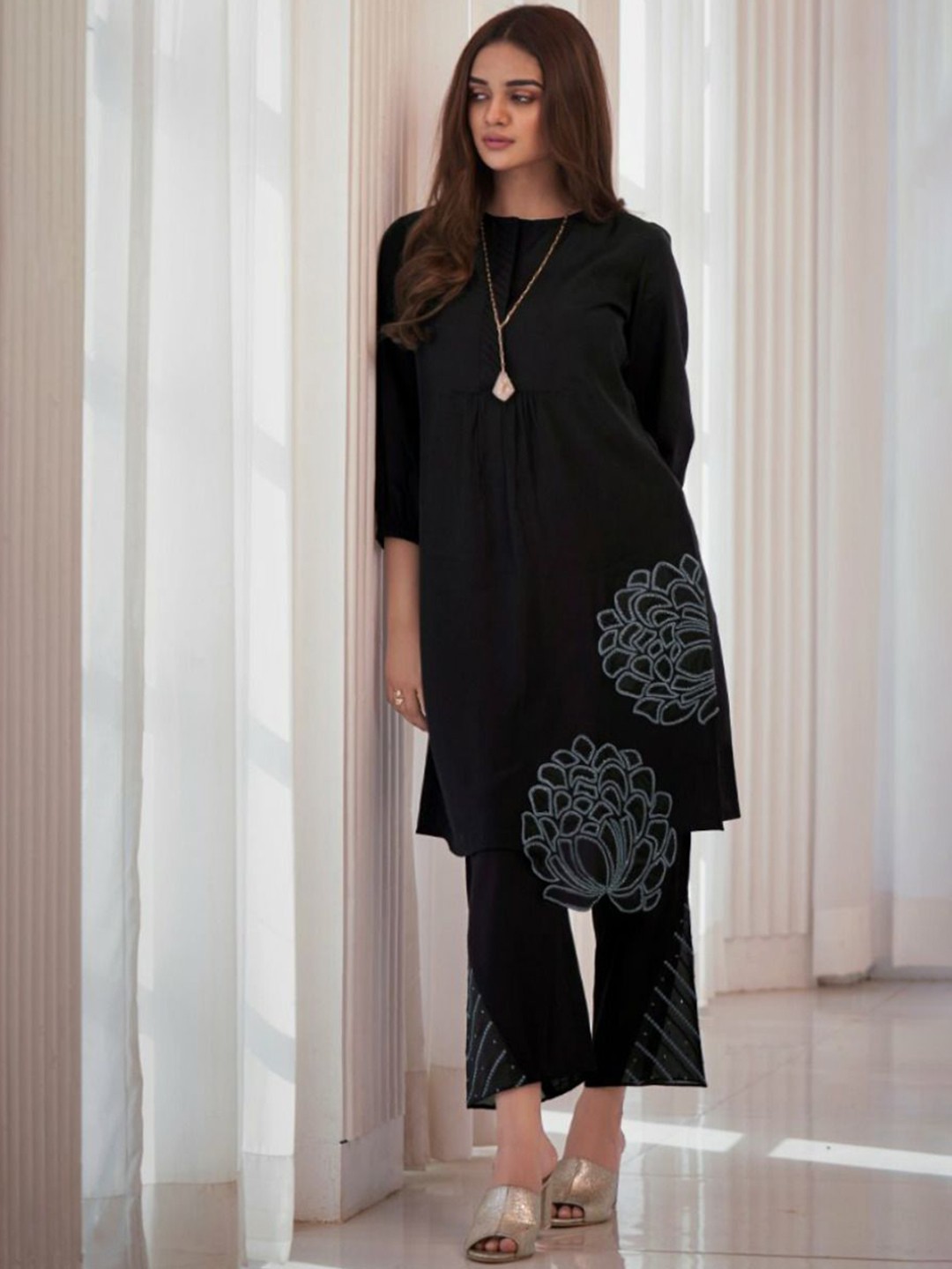 

AUTUMN LANE Jasmine Embroidered Round Neck Tunic With Trousers, Black