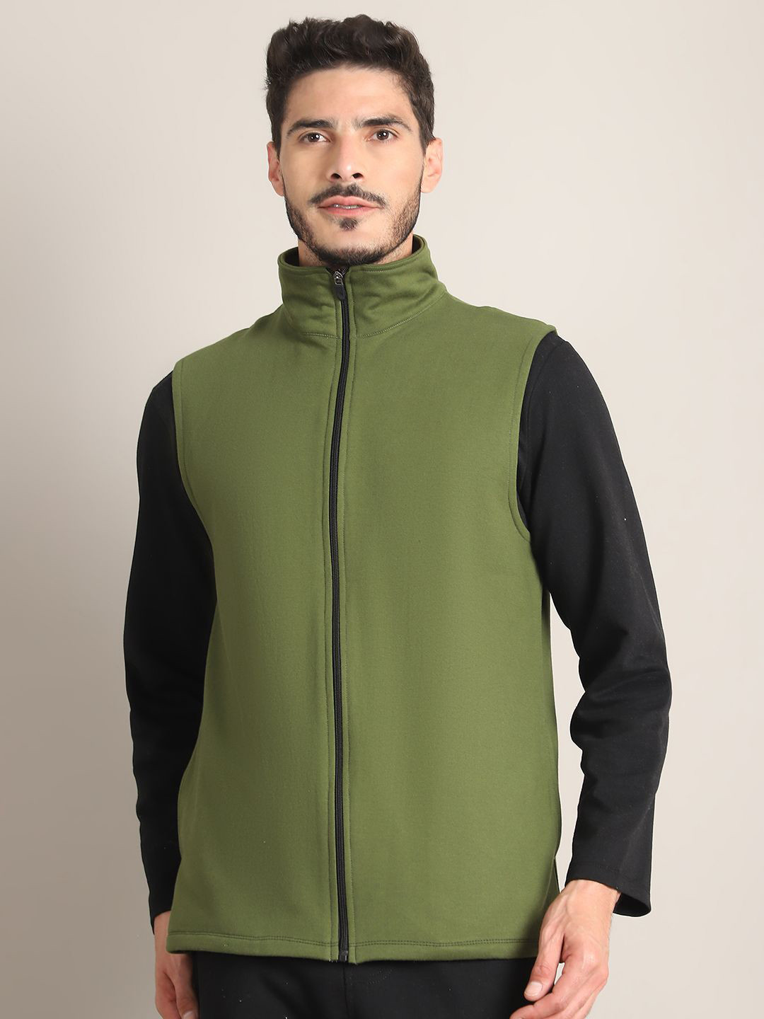 

Rute Men Colourblocked Pure Cotton Turtle Neck Long Sleeves Sweatshirt, Green