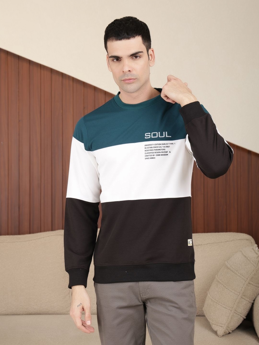 

COBB Men Colourblocked T-shirt, Teal