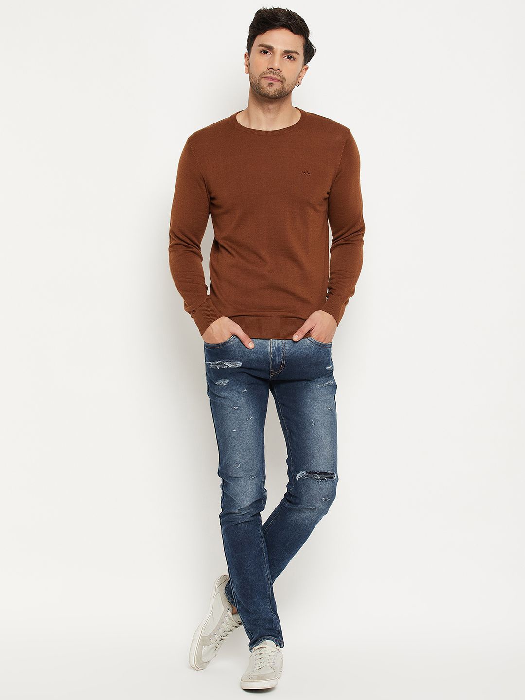 

98 Degree North Men Round Neck Woollen Pullover, Maroon