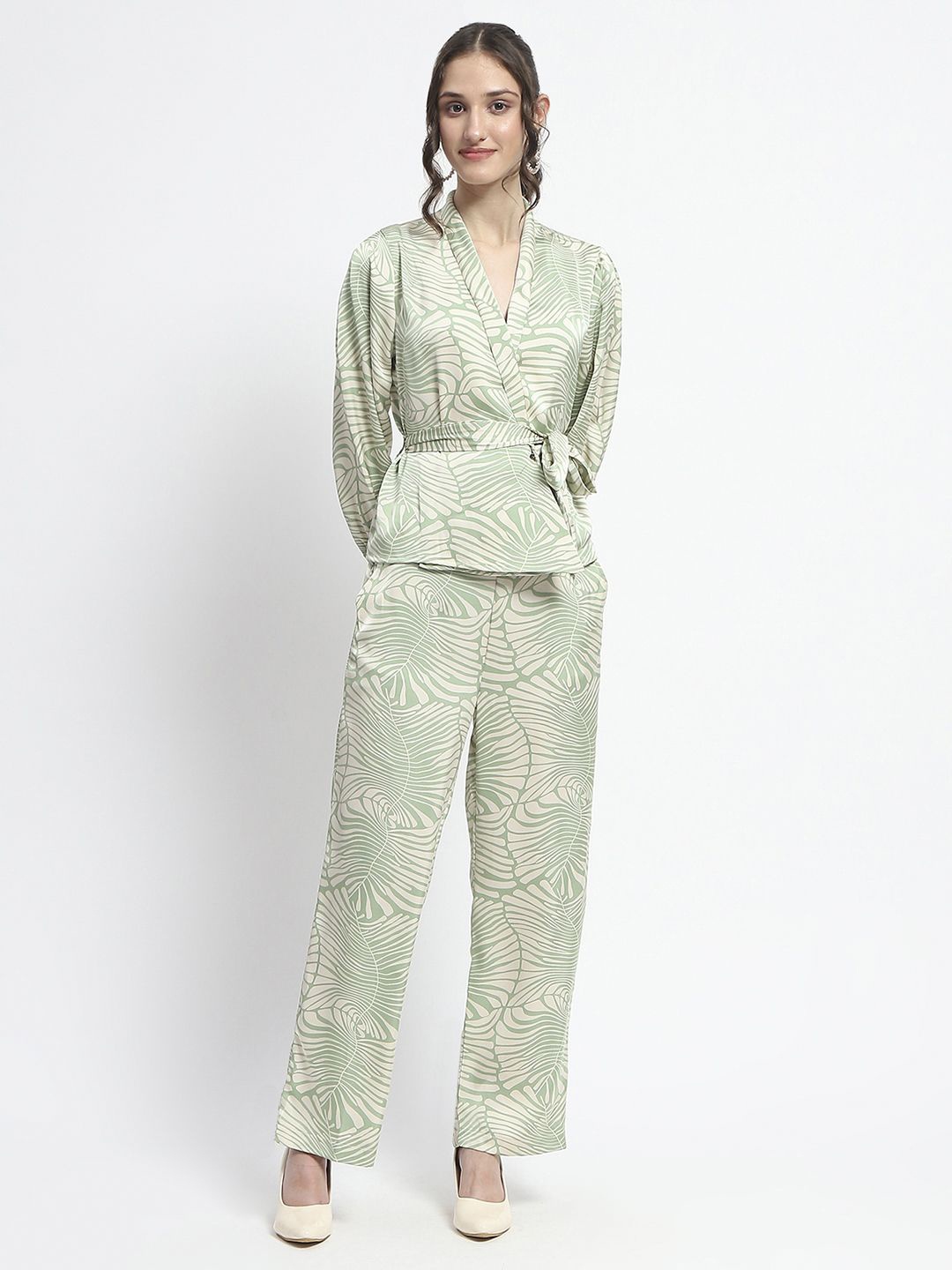 

Madame Printed Top & Trousers Co-Ords, Beige
