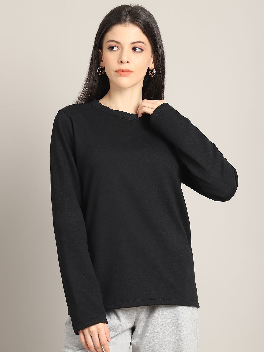 

Rute Women Pure Cotton Round Neck Full Sleeves Sweatshirt, Black