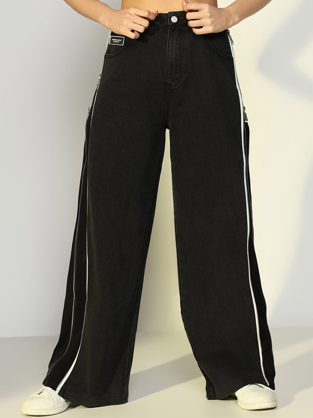 

SHOWOFF Women Comfort Wide Leg Light Fade Acid Wash Jeans, Black